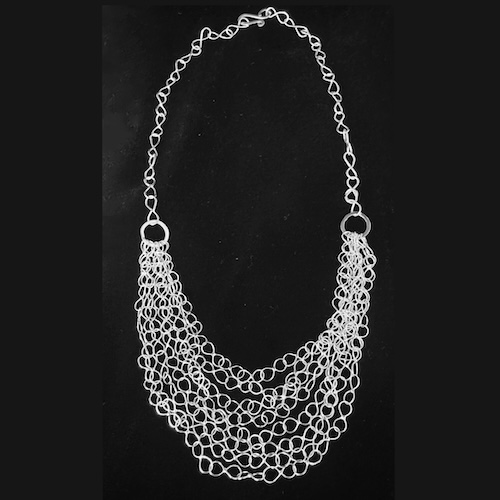 BGC001 Collar 8 cadenas infinitos pequeños 2