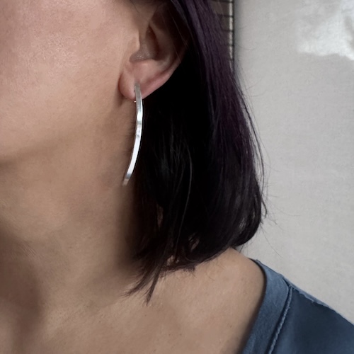 BGA011 Aretes Barra arqueada 1