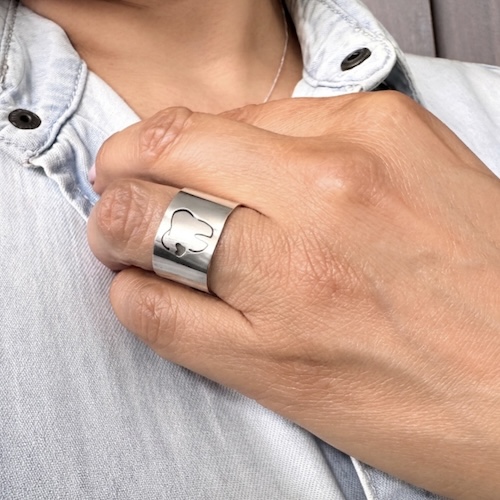 VVN001 Anillo estilo argolla diseño muelita 1